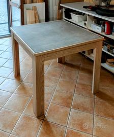 tavolo design legno massello artigianale maiolica 