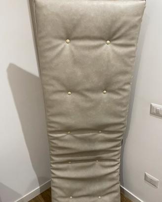 Testata letto in ecopelle beige – per gatti e cani