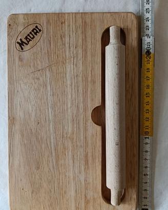 Tagliere da cucina in legno della marca Mauri