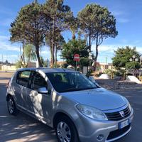 Dacia Sandero 1.4 8V GPL Lauréate