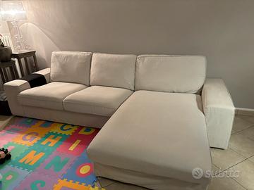 Divano Kivik 3 posti con chaise-longue