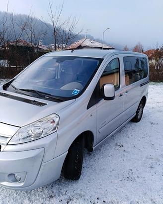 Citroen Jumpy 9  posti 