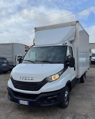 Iveco daily 35-140 cassone + sponda caricatrice eu