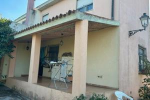 Villa immersa nel verde