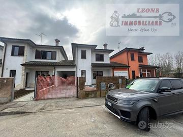 Villetta a schiera di 120 m² con 3 locali a Roncar