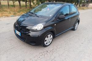 Toyota Aygo Connect 1.0 VVT-i 72 CV 5 porte x-cool
