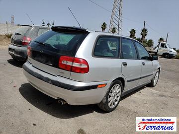 VOLVO V40 SW 645 2.0 136CV 95-04 ricambi