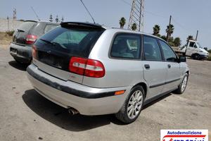 VOLVO V40 SW 645 2.0 136CV 95-04 ricambi