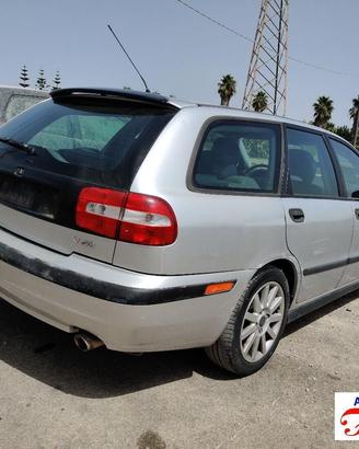 VOLVO V40 SW 645 2.0 136CV 95-04 ricambi