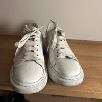 Alexander mqueen - total white