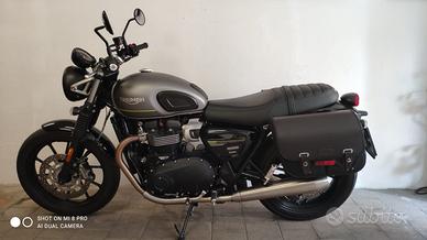 Moto Triumph speed twin 900
