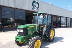 JOHN DEERE 5090GF