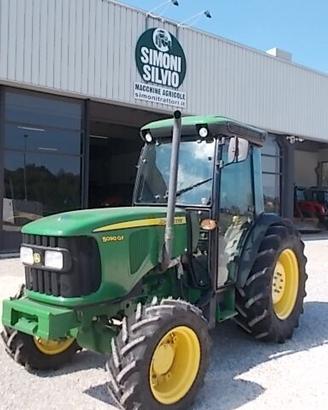 JOHN DEERE 5090GF