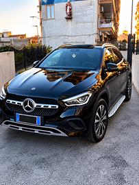 MERCEDES GLA 180D