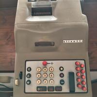 Lotto Olivetti mac. da scrivere e calcolatrici 