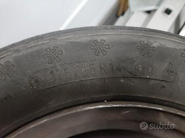 4 Gomme e 4 cerchi 
