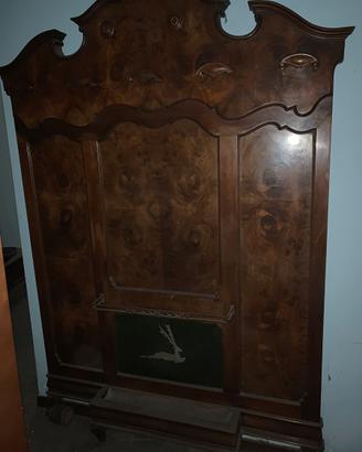 Appendiabiti e portaombrelli da parete