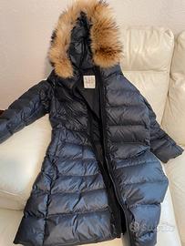 Piumino Moncler lungo con pellicciotto