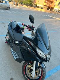 Aprilia srv 850