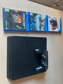 Ps4 con controller e giochi
