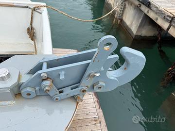 Gancio rimorchio navale rimorchiatore