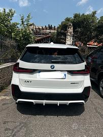 BMW iX1 e-drive20 MSPORT