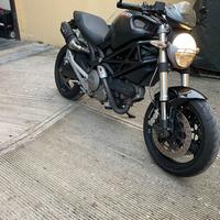 Ducati monster 696+ Dark