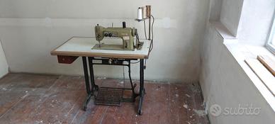 Macchina da cucire professionale