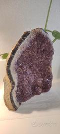 Espositore pietra Geode di Ametista grezza 