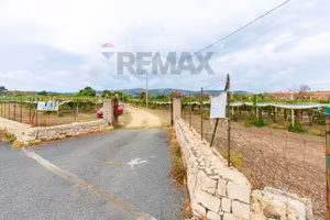 Terreno - Militello in Val di Catania
