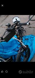 E-BIKE CON ACCELERATORE 
