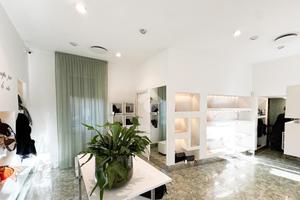 NEGOZIO A CALOLZIOCORTE