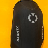 Zaino XLMOTO con protezione schiena rigida