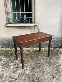 Tavolino antico fine '800 in noce. Country House