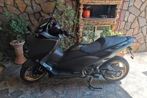 Yamaha T-max 