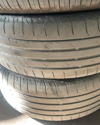 Gomme e cerchi 500L