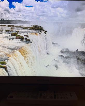 TV Samsung 19" Bianco + Google Chromecast