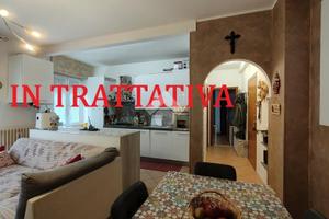 2 LOCALI A SALTRIO