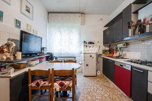 Bilocale in centro al piano rialzato con cantina