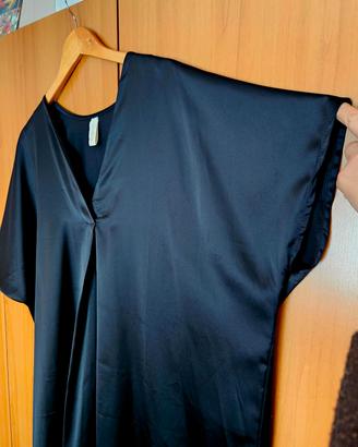 vestito leggero, molto largo 