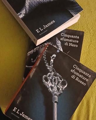 TRILOGIA 50 °SFUMATURE DI GRIGIO 