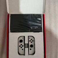 Nintendo switch  oled bianca+supersmash bros