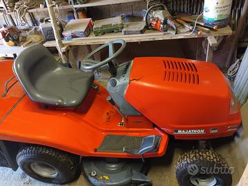 trattorino tagliaerba