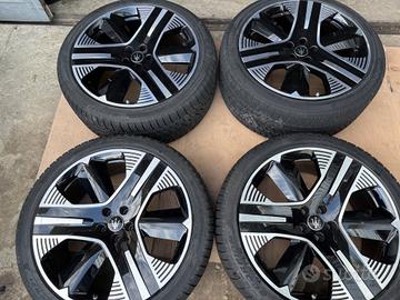 Pneumatici completi da 21 pollici,Maserati grecale