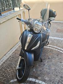 Beverly 300
