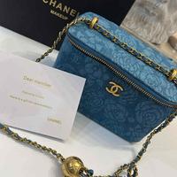 borsa vanity gift Chanel 