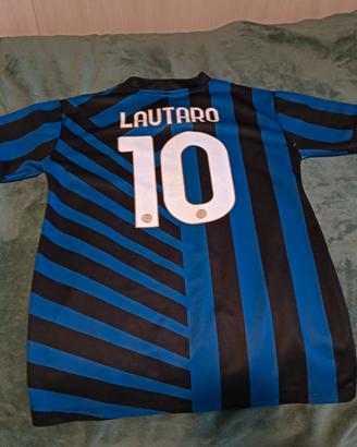 Maglia Inter con nome Lautaro Martinez 10
