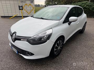 Renault Clio 1.2 benzina 75cv