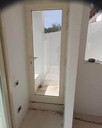 Porta in alluminio