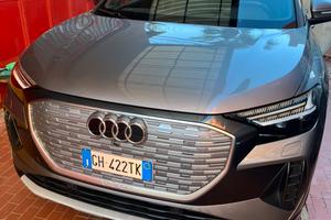 Audi Q4 business advanced